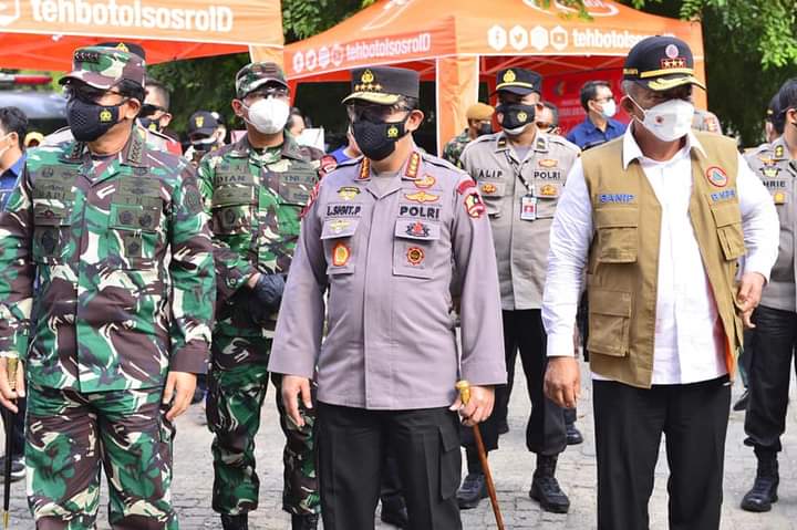  Apresiasi Gerai Vaksin Keliling Kapolri dan Panglima TNI Kunjungi Tiga Lokasi di Jakarta Pusat