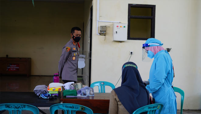  Kejar Herd Immunity, Polres Malang Gencarkan Vaksinasi di Gerai Vaksin TNI-Polri