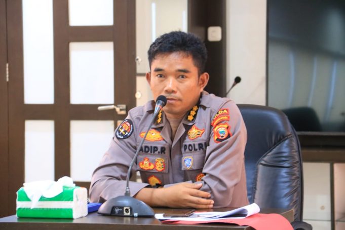  AYO VAKSINASI , ALUMNI AKABRI 89 TNI-POLRI GELAR VAKSINASI DAN BAGIKAN RIBUAN DOORPRIZE