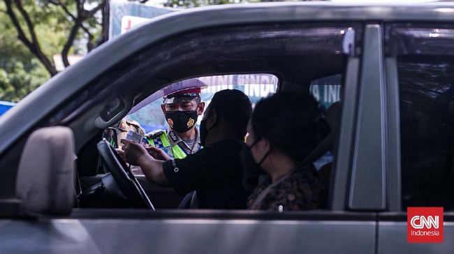  Polisi Terapkan Ganjil Genap di Jalur Wisata Lembang