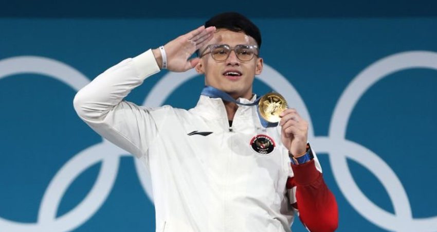  Rizki Juniansyah Persembahkan Emas Ke-2 Olimpiade Paris 2024 di Angkat Besi, Jadi Kado Terindah Jelang HUT RI ke-79